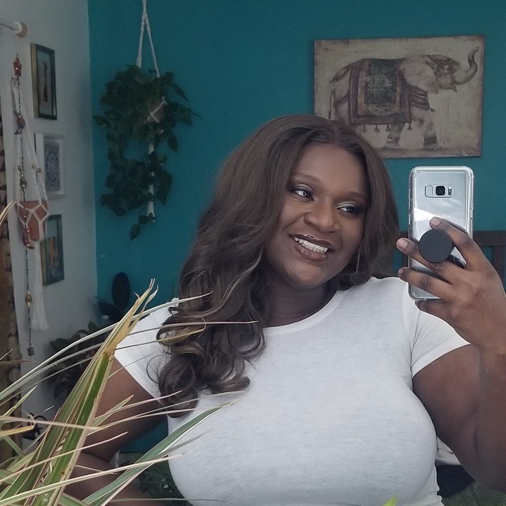 Meet your Posher, Rebekah